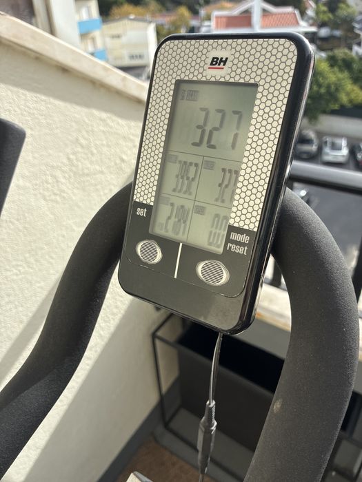 Bicicleta estática BH Kronos
