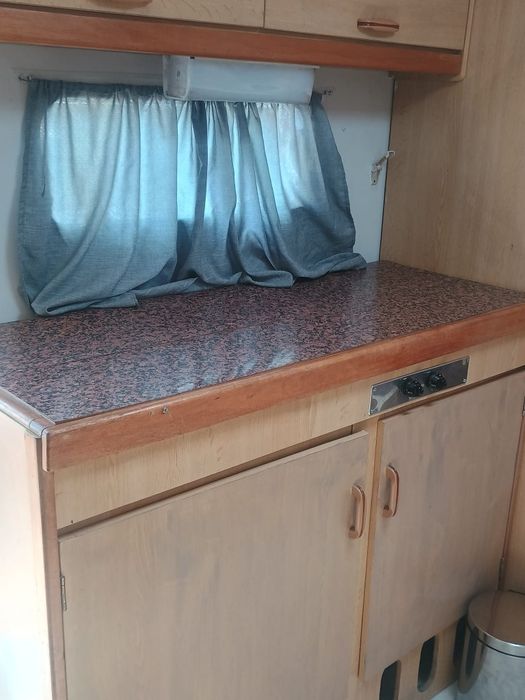 Vendo uma rolete caravana