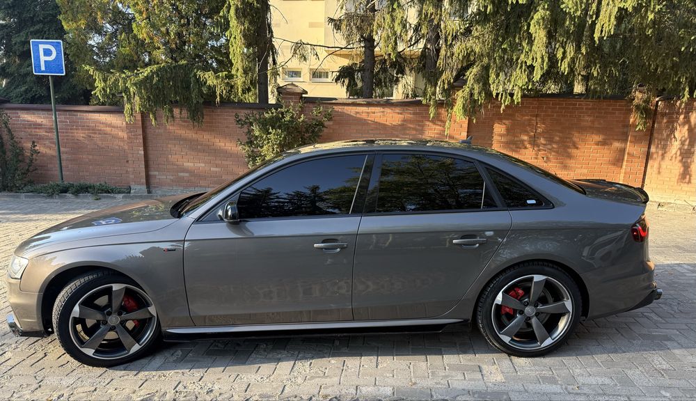 Продам Audi A4 B8