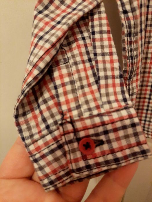 Elegancka koszula w kratkę z muszką rozm.74