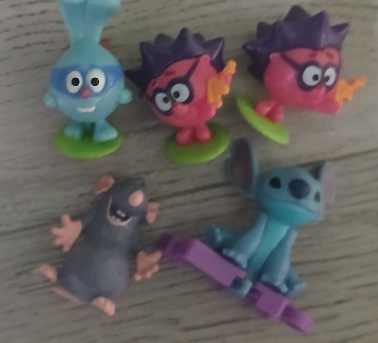 Kinder чупа чупс смешарики рататуй стич