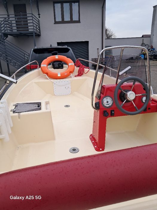 Łódź motorowa HORN 440