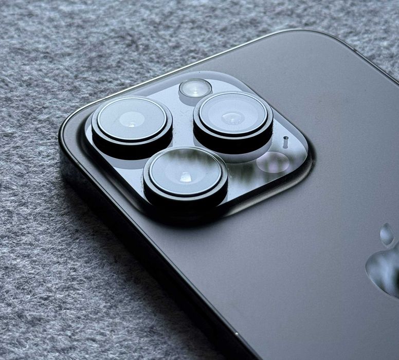 iPhone 14 Pro 256GB | Gwiezdna Czerń | Stan Idealny | Zestaw 9 Etui