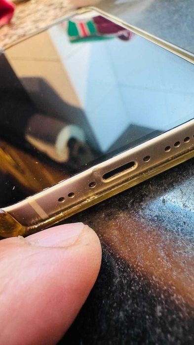 iPhone 12 mini ecrã usado sempre com protetor