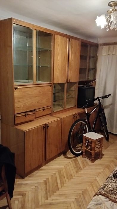 Продам старі меблі