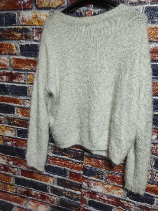 Sweterek kremowy 10