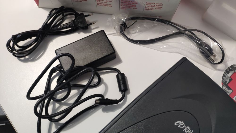 Iomega Gravador de CD RW 48x 24x 48x externo USB