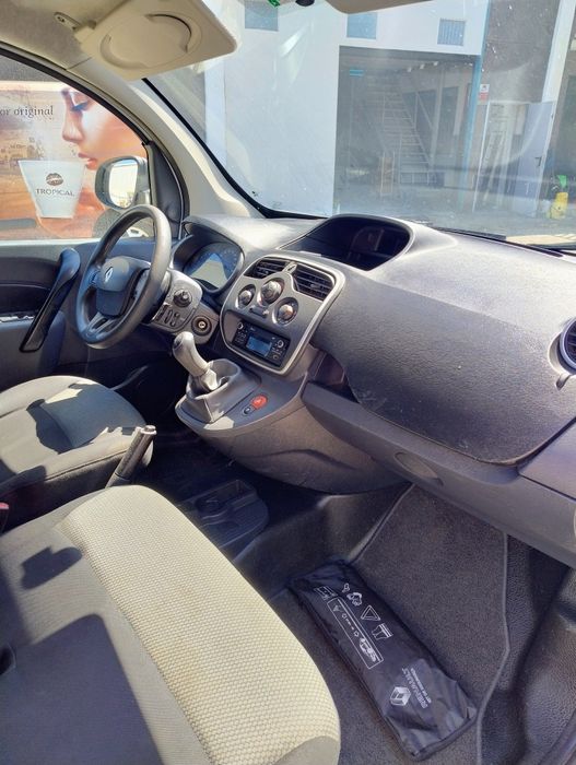 Carrinha Renault Kangoo .