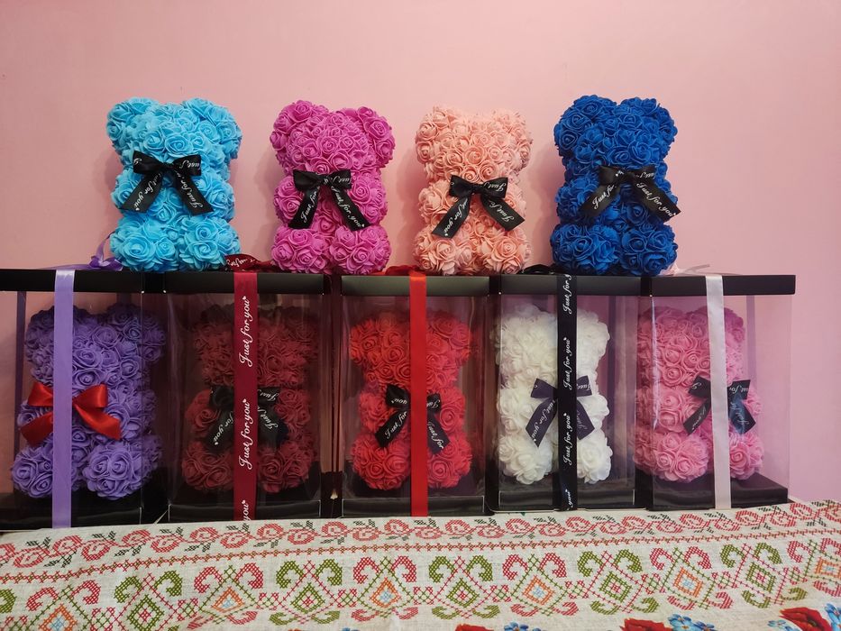 Ведмедик з троянд 25 см.Мішка з роз