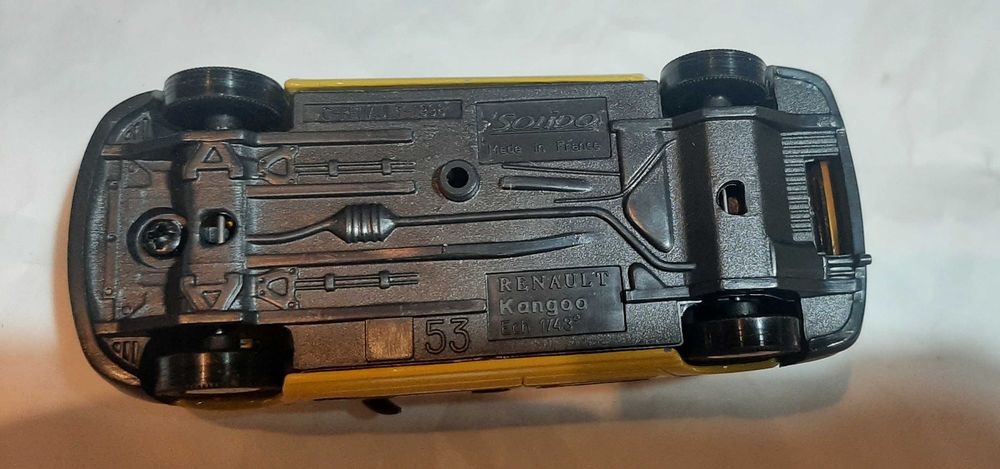 Miniatura Solido Renault Kangoo escala 1/43423916787697592326