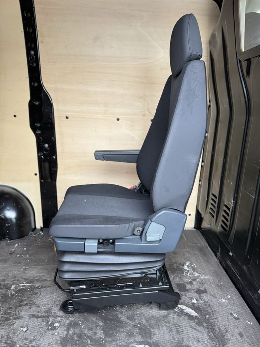 Сиденье      пилот