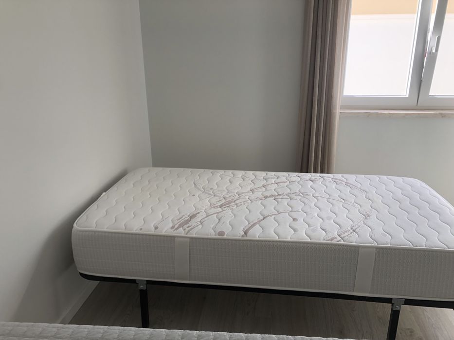 cama individual como nova