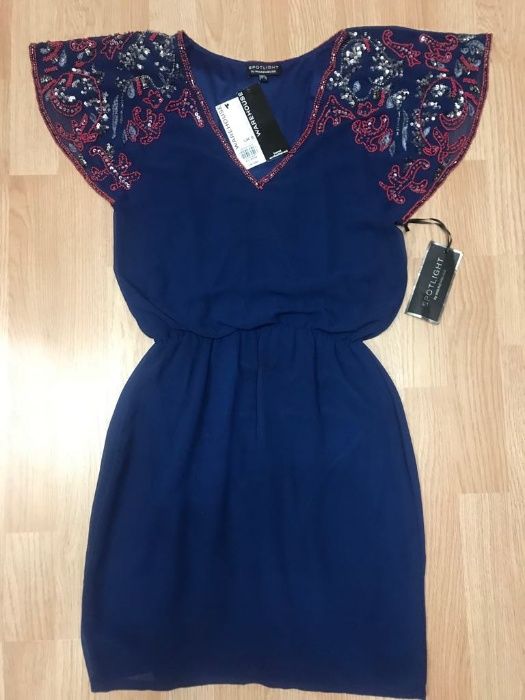 Нарядное платье Spotlight by warehouse новое девочке 13-15 лет