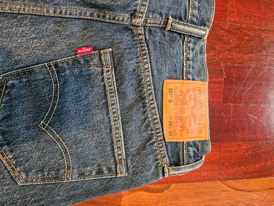 Calças Levis 501 W30 L32