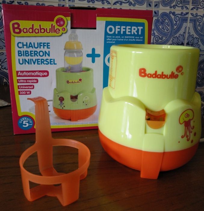 Aquecedor universal de biberões Badabulle