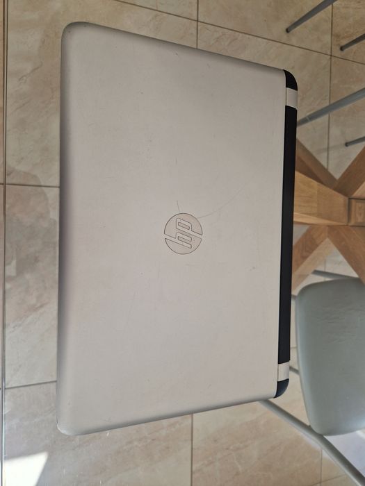 HP Pavillion 15-ab208np Corei7