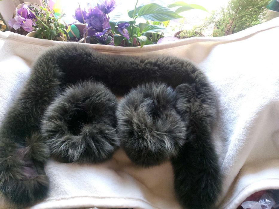 Komplet : kołnierz z lisa  naturalnego plus mankiety