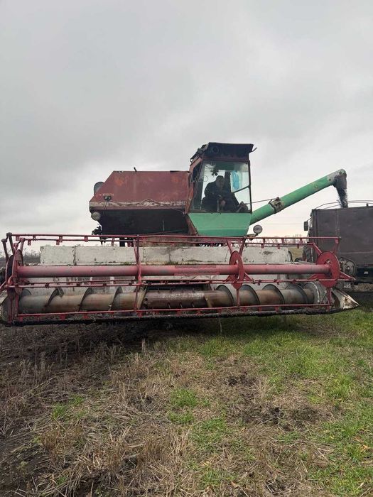 Продам Комбайн Нива СК-5М