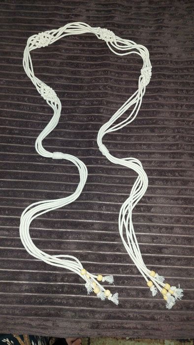 Красиве мереживне плаття