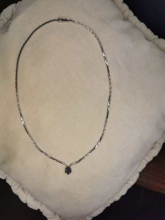 Kolia Białe Złoto 10g 9 szafirów