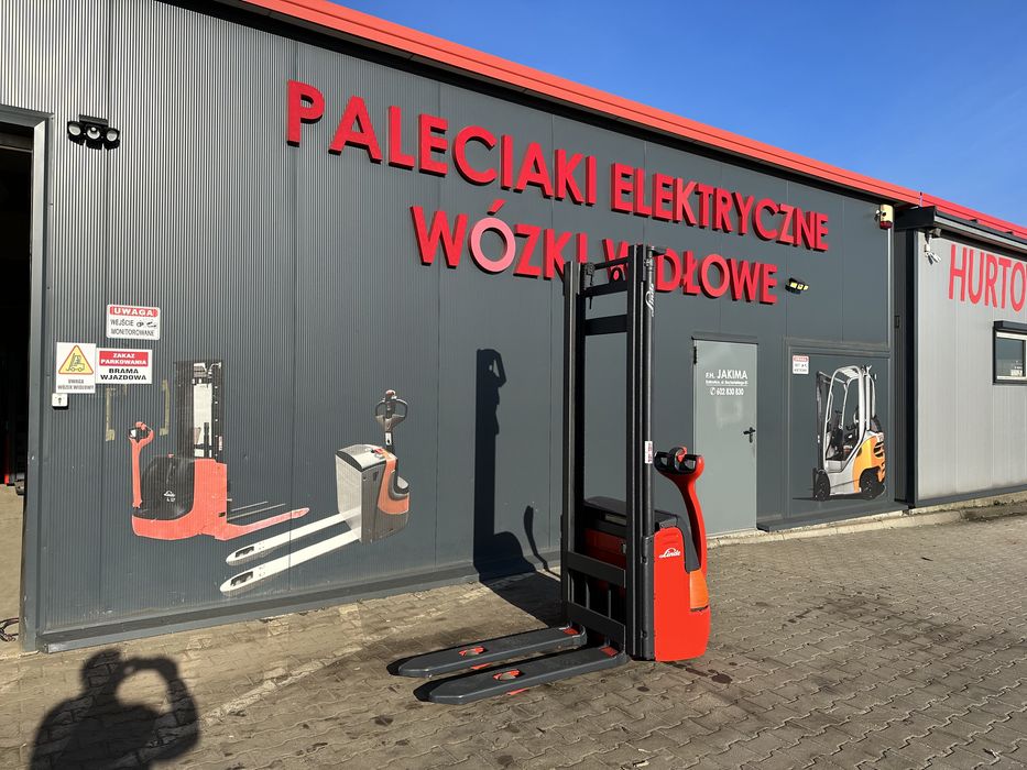 Paleciak elektryczny Linde 1000 kg 380 cm L 10 wózek Linde