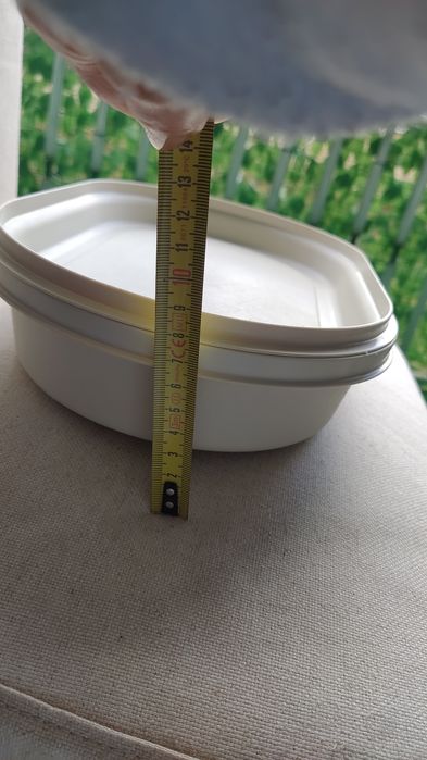 Tupperware da esquerda