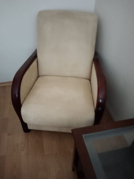 Fotel alcantara drewno