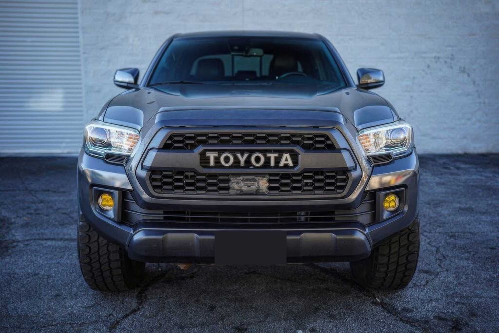 Toyota Tacoma      2019