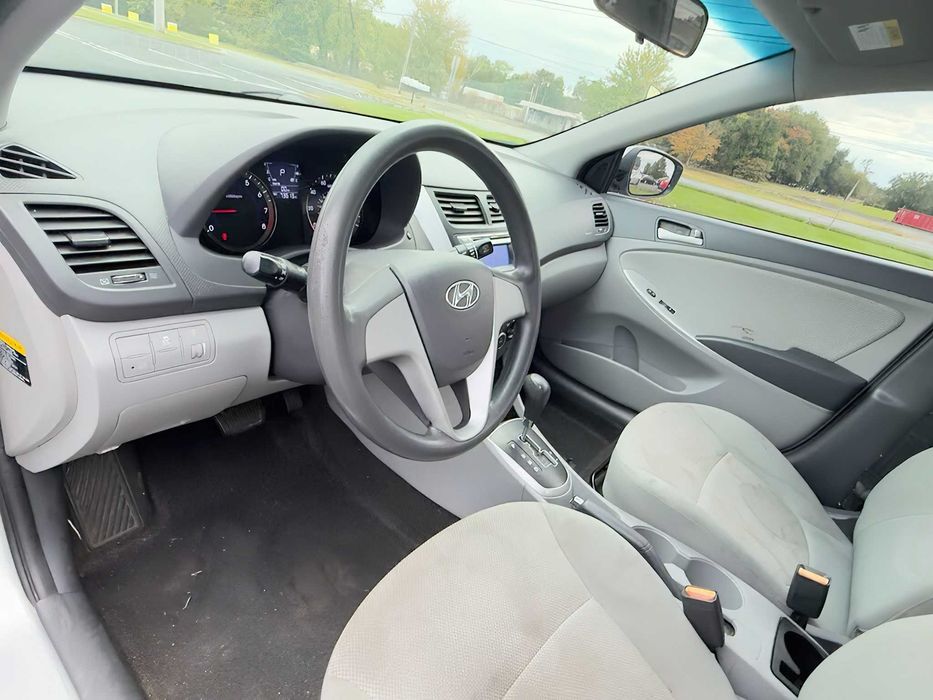 Hyundai Accent      2015
