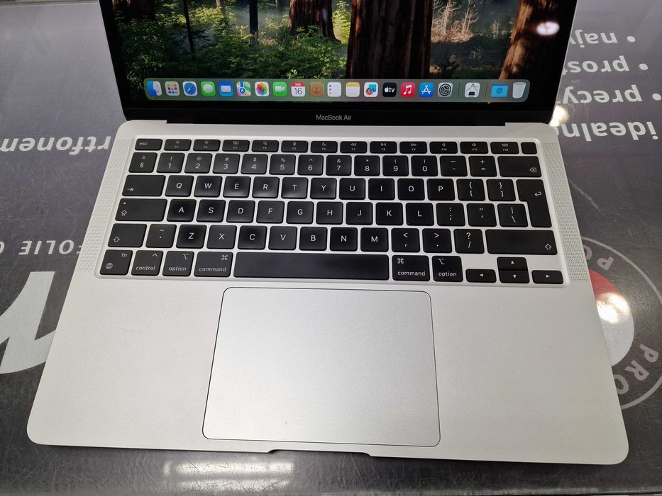 Macbook Air 13 2020/ M1/ 8GB/ 256GB/ Silver/ 123 cykle/ Grade A-/ Gwarancja 6 MSC