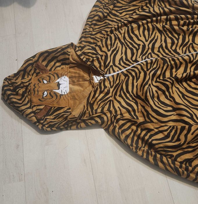 strój tygrysek lew lwa tygrys tygrysa kombinezon L 1395