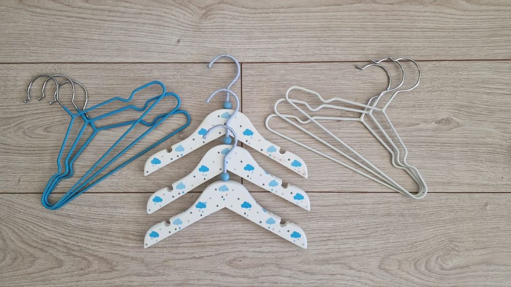 Cabides bebé_COMO NOVO