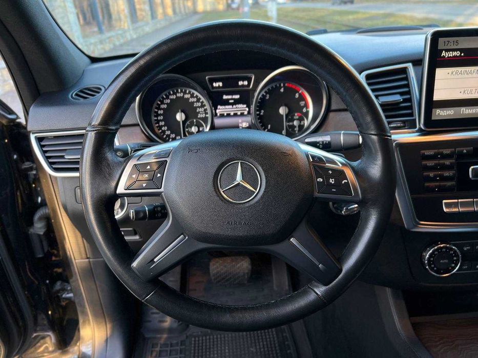 Mercedes-Benz M-Class 2013