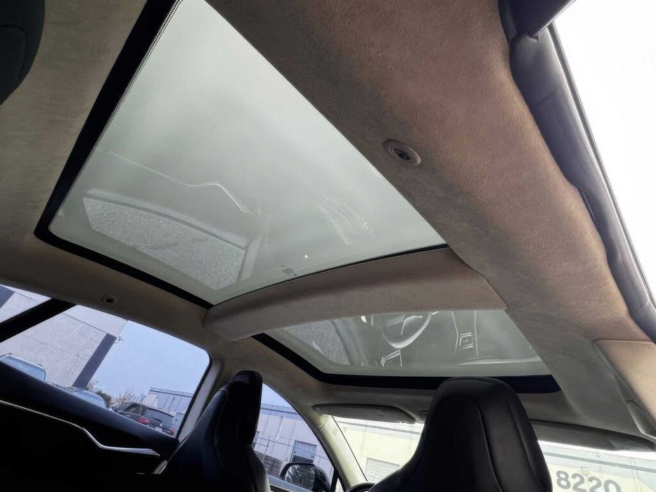 Tesla Model S 100D      2017