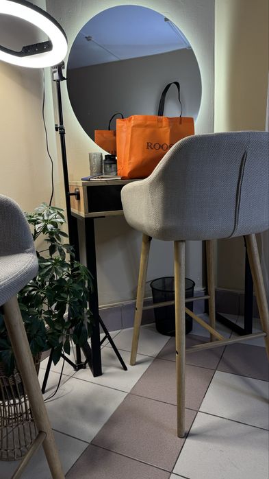 Барний стілець юск