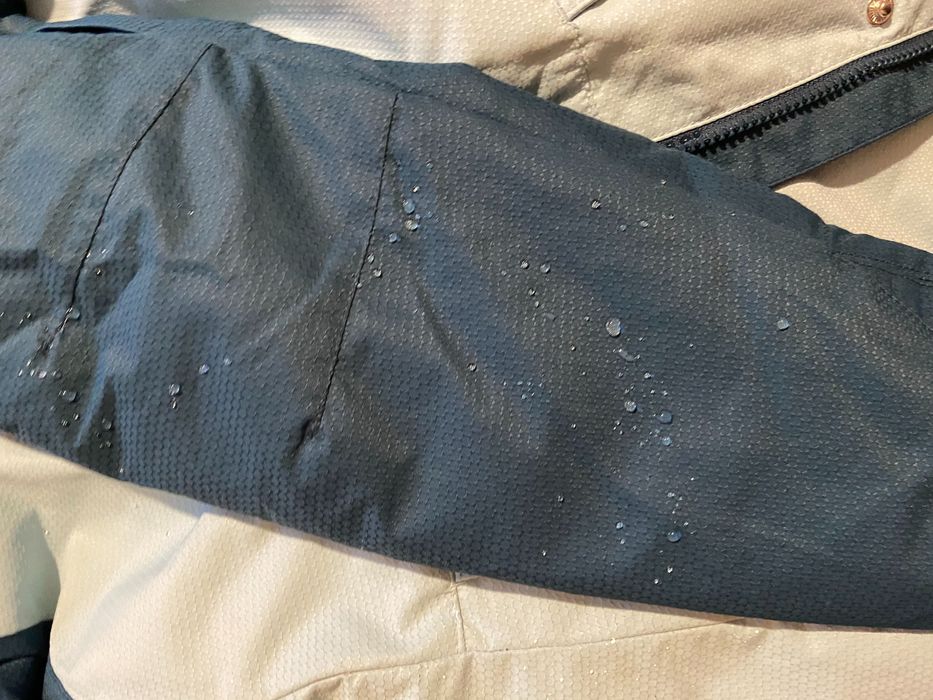 Горнолыжная куртка женская Termit