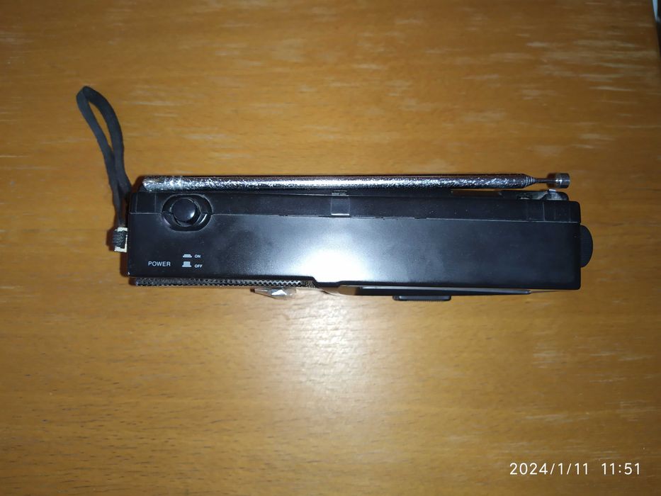 ## radio Omega 4021 (retro/avariado) ##64171269448321122