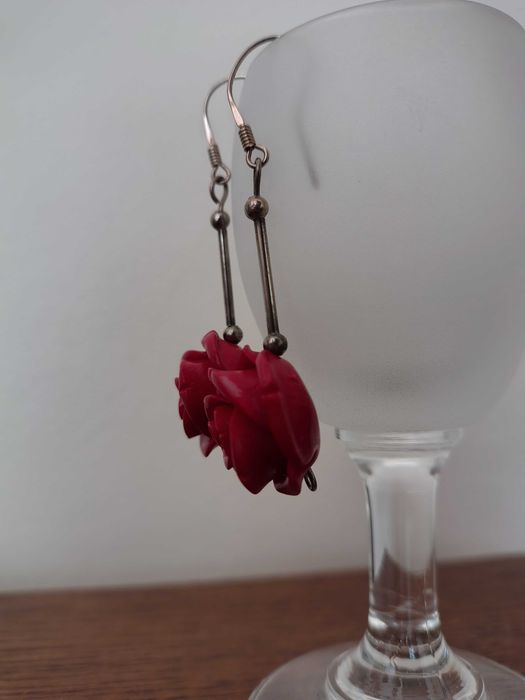 Nowe wiszące kolczyki róże hand made kod545
