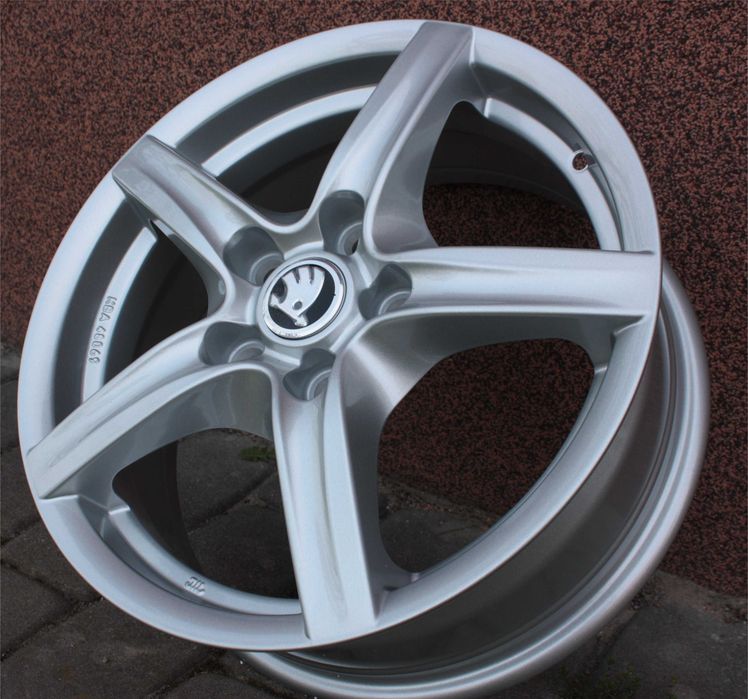 Nowe niemieckie alufelgi Alutec 15 5x112 Audi A3 VW Golf Seat Skoda Oc