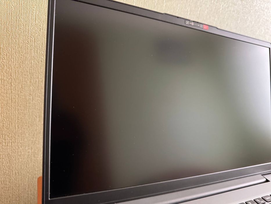 Lenovo IdeaPad 3 15.6 Full HD 15IAU7/intel i5 1235u/16 gb RAM/512 ssd