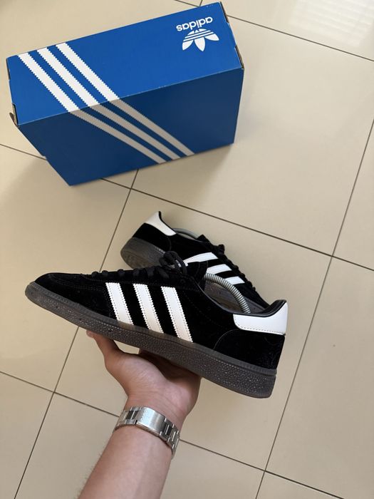 Adidas Spezial black gum