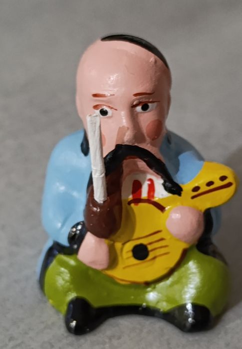 Фигурка КУРИЛЬЩИК с сигаретами