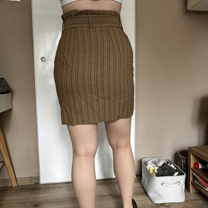 spódniczka z wiązaniem