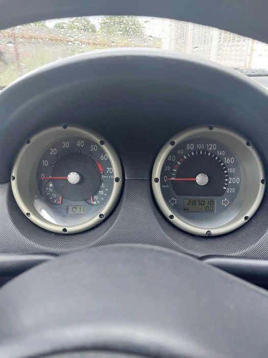VW Polo 1.0 bom estado