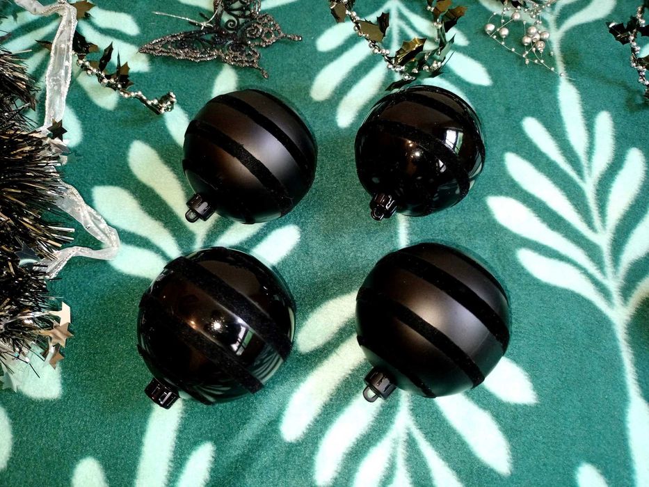 Enfeites de Natal Pretos
