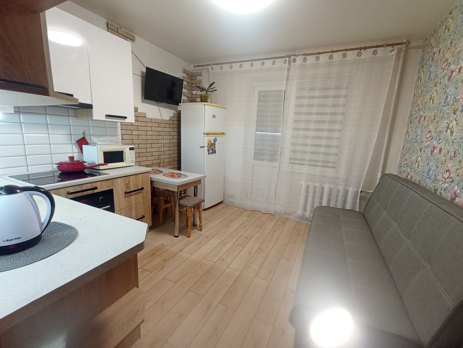 Погодинно -600, подобово Троєщина, вул.Милославська