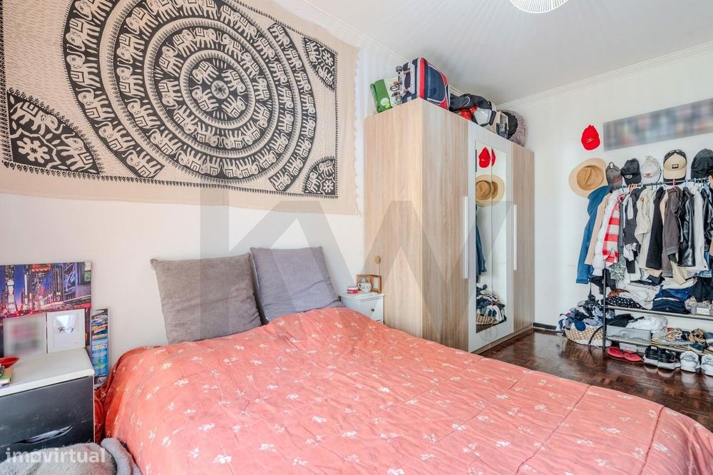 Apartamento T2 no centro de Agualva-Cacém