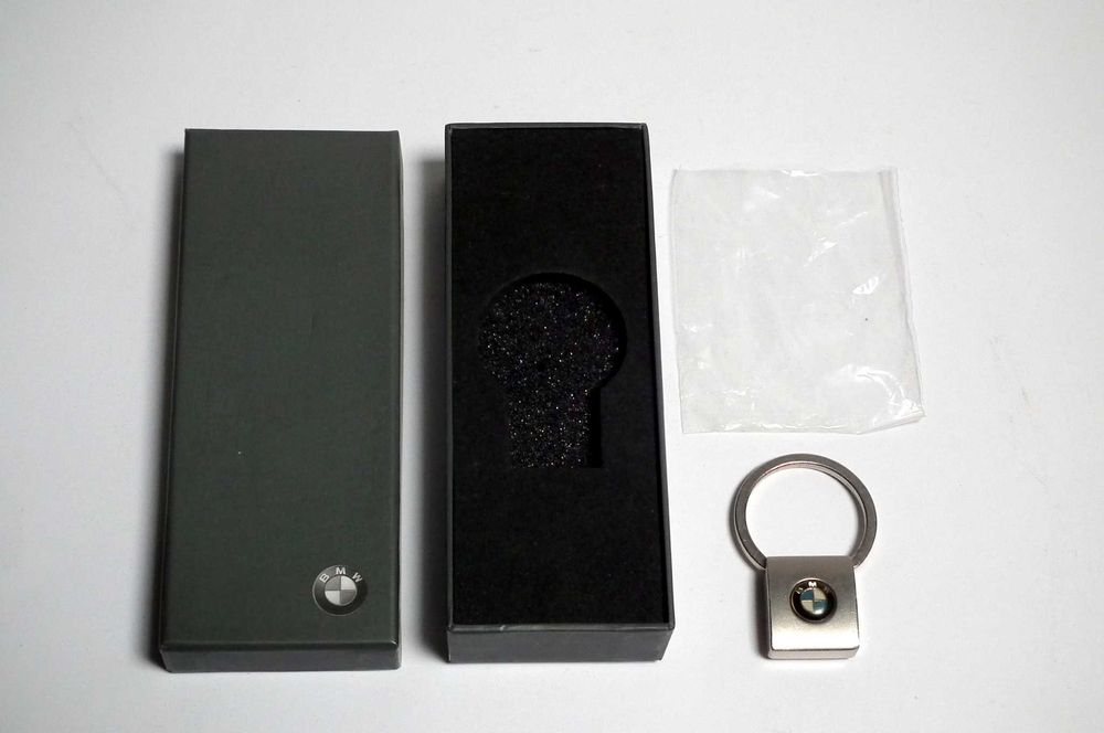 Porta-chaves BMW genuíno. Em caixa. Pouco usado. Envio grátis.