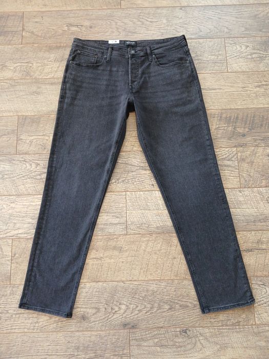Джинси  Jack Jones р W36 L34 ціна 1000 гр, орігінал,  нові