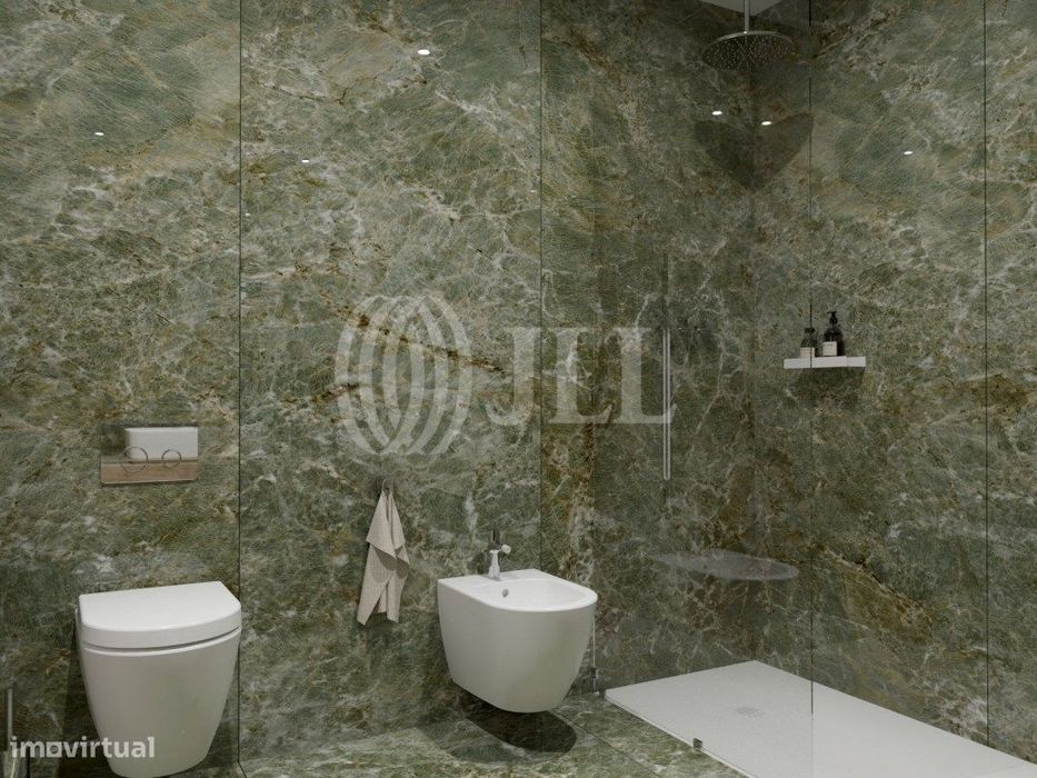 Apartamento T1+1, com garagem, na Figueira da Foz